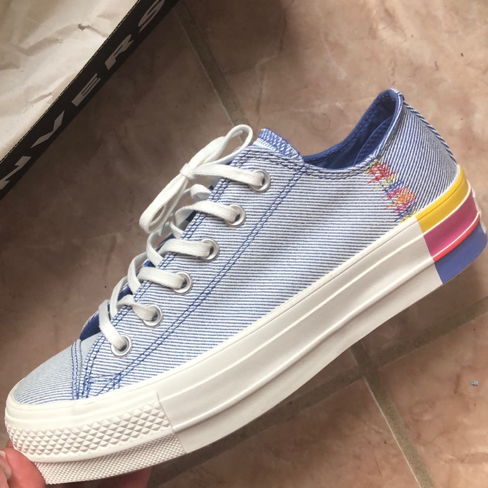Converse